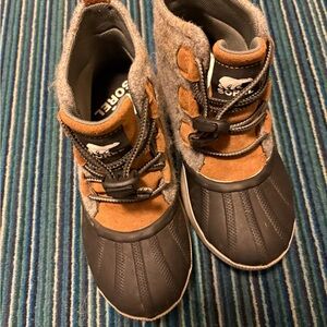 Sorel Kids Out N About Waterproof Duck Boots, size 3